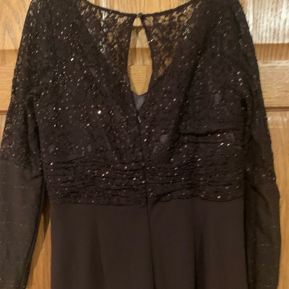 JS Collections long black lace dress - Picture 2 of 8